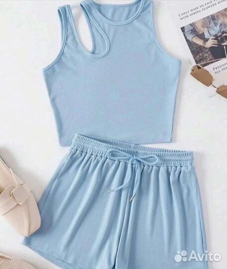 Спортивный костюм женский новый