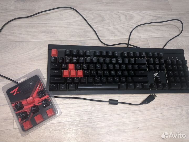 Игровая механическая клавиатура 100