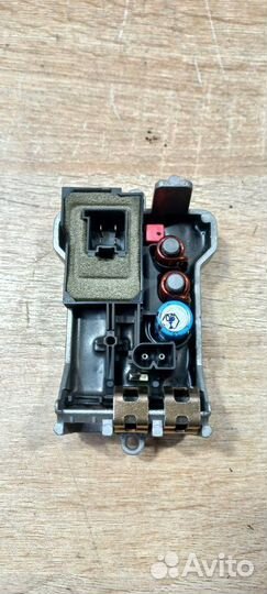 Резистор вентилятора печки Mercedes-Benz E-Class