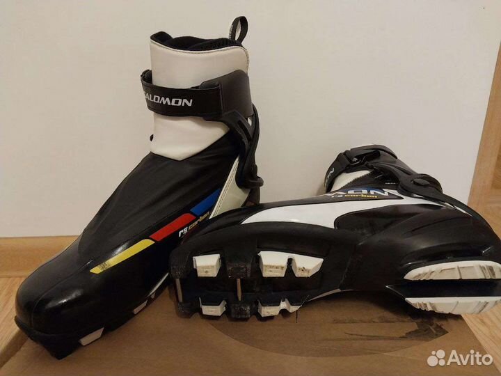 Лыжные ботинки коньковые