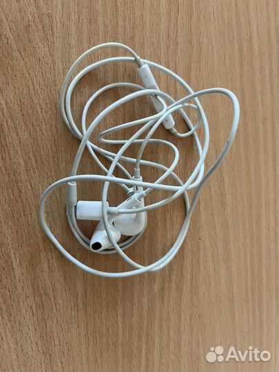 Apple earpods lightning наушники
