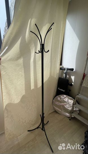 Вешалка в прихожую