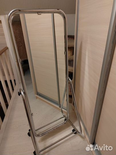 Зеркало напольное