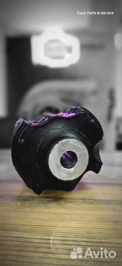 Сайлентблок опоры кабины FLC полиуретан 64-0065