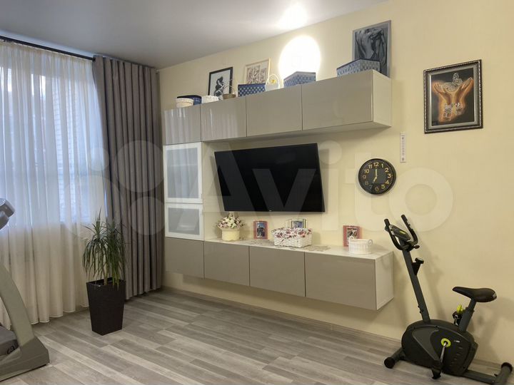 2-к. квартира, 57,1 м², 2/4 эт.