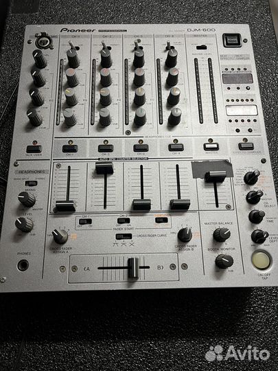 Pioneer DJM 600 микшерный dj пульт