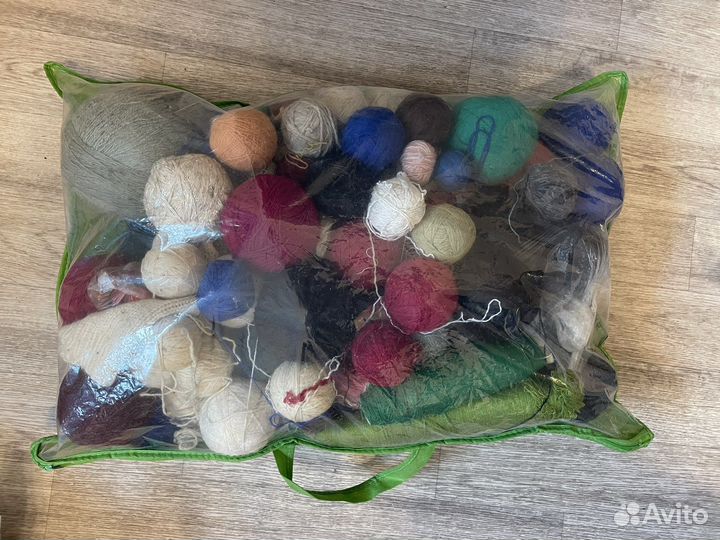 Нитки шерстяные для вязания