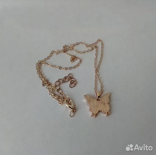 Цепочка с бабочкой
