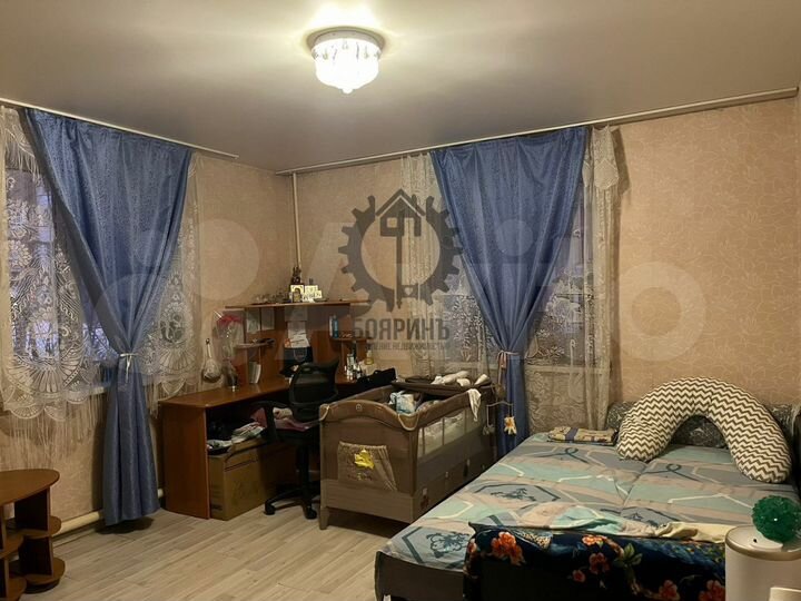 Комната 21 м² в 3-к., 1/2 эт.