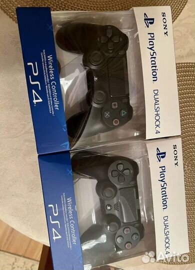 Геймпад DualShock PS4