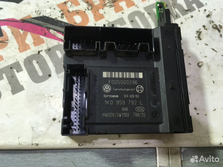 Фольксваген Блок комфорта двери передней правой