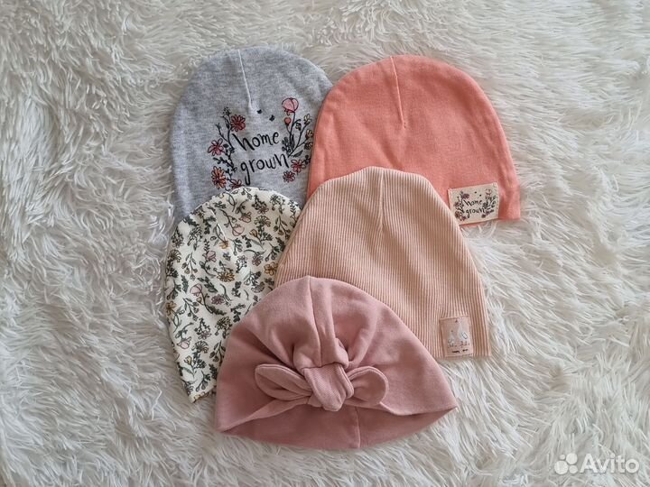 Лёгкие шапочки для девочки 62 68 (3-6мес)