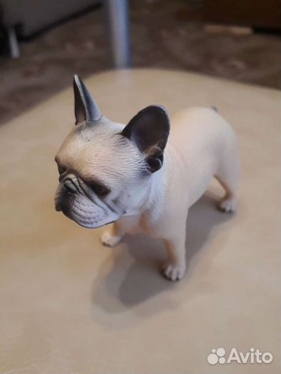 Французский бульдог фигурка