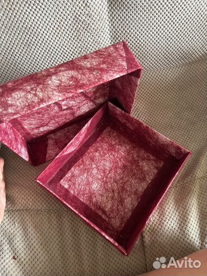 Красивая коробка с крышкой фиолетовая