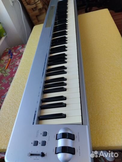 M-Audio Keystation 88. Midi-клавиатура