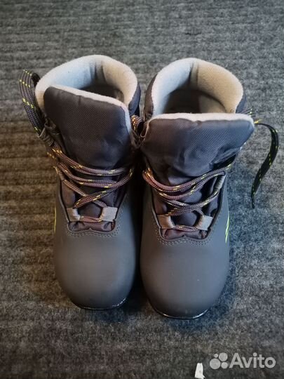 Детские лыжные ботинки inovik
