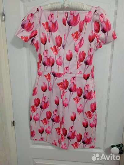 Платье с цветочным принтом