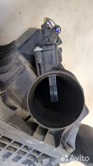 Корпус воздушного фильтра Ford Fiesta