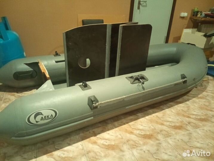 Лодка Дека 290