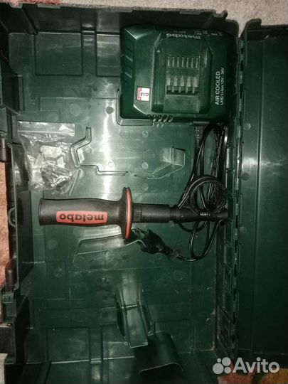 Шуруповерт metabo
