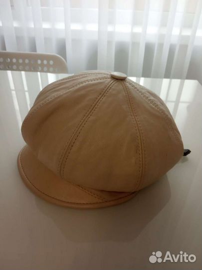 Берет женский