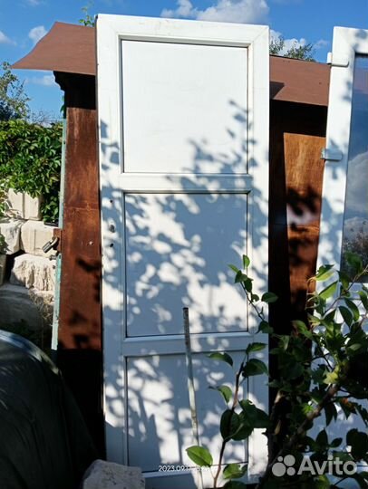 Двери пластиковые бу