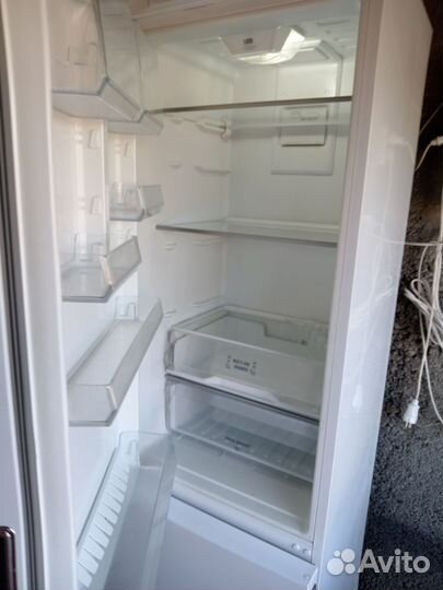 Холодильник hotpoint ariston