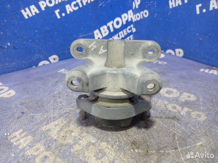 Кронштейн АКПП Audi A4B6 седан BFB 2002