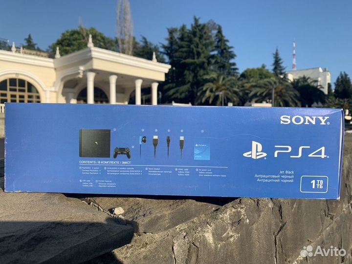 Sony PS4 slim 1Tb Новая