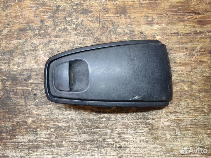 T-max500 крышка бардачка