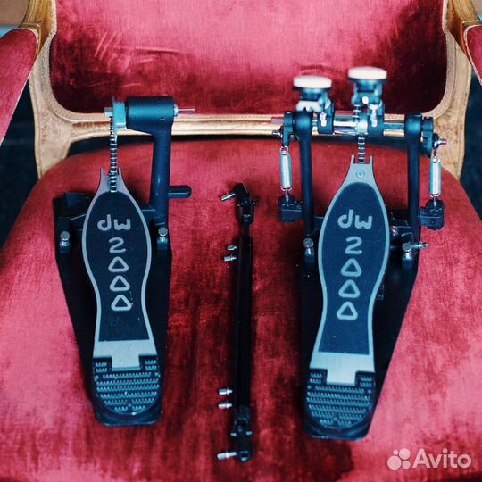 Двойная педаль для бас барабана DW 2002