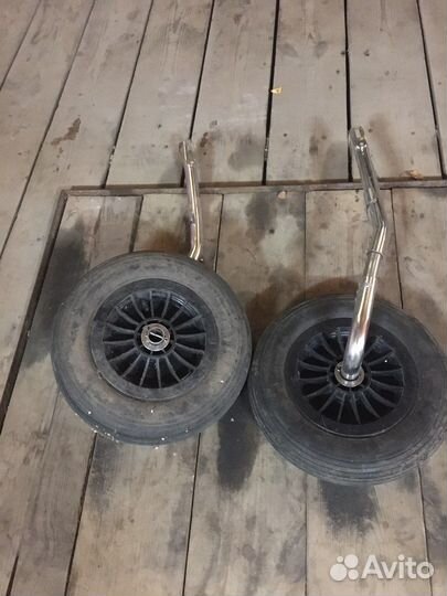 Подкатные колёса к резиновой лодке
