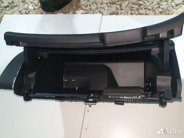 Бардачок Octavia A5 Шкода Октавия