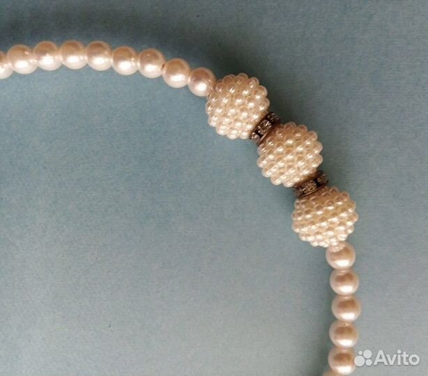 Красивый ободок для волос под жемчуг