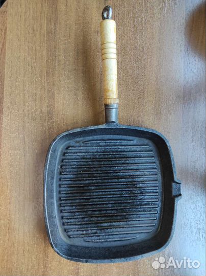 Чугунная сковорода