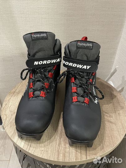 Лыжные ботинки 42 размер