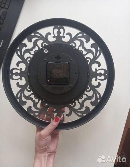 Красивые настенные часы с тихим ходом Италия