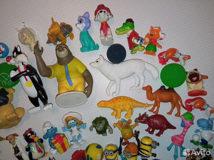 Игрушки из киндера пакетом