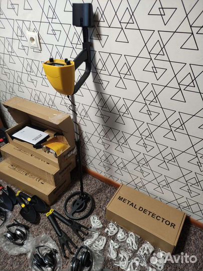 Металлоискатель MD4080+батарейка