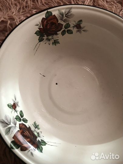 Миски эмалированные и пластиковые(таз) СССР