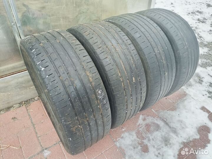 Continental ContiPremiumContact 215/55 R17 94W