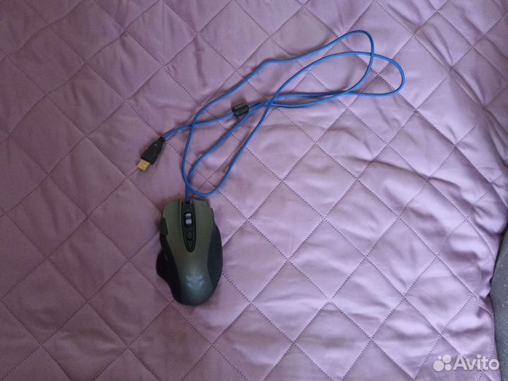 Игровая клавиатура и мышь