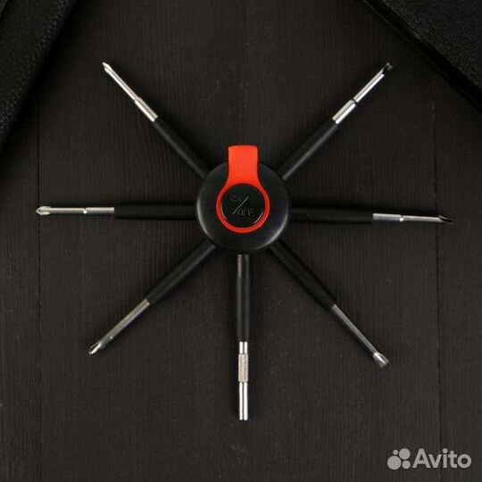 Фонарик-мультитул 