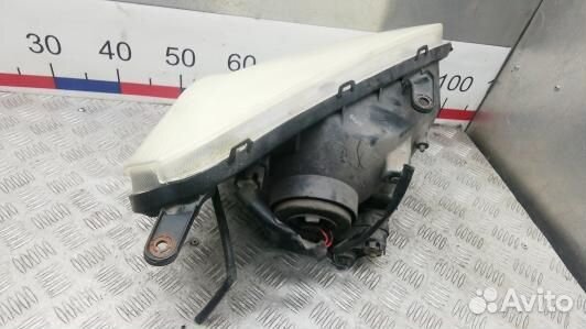 Фара левая toyota RAV 4 ZCA2 (HEA12MR01)