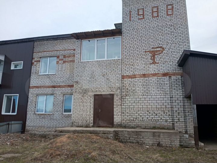 4-к. квартира, 118,9 м², 1/2 эт.