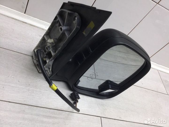 Зеркало двери правое Volkswagen Caddy фургон BLS