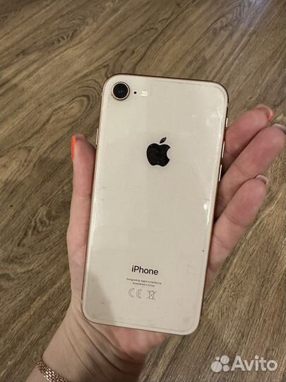 Телефон iPhone 8 64 gb