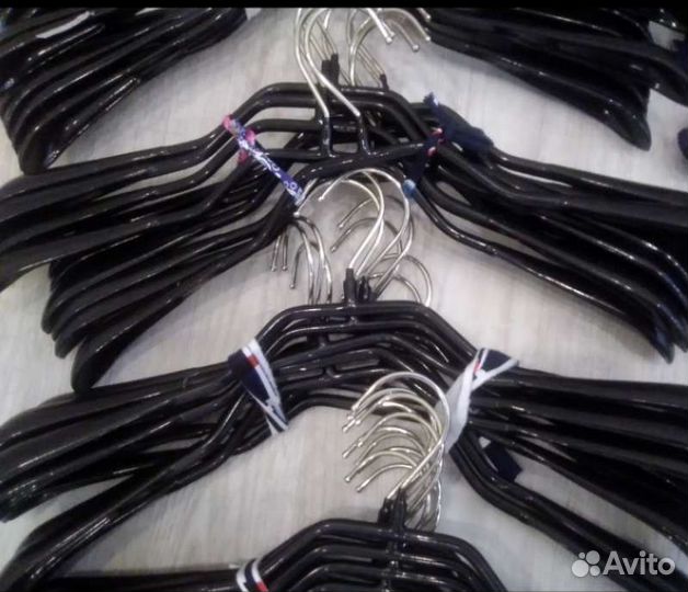 Вешалки плечики