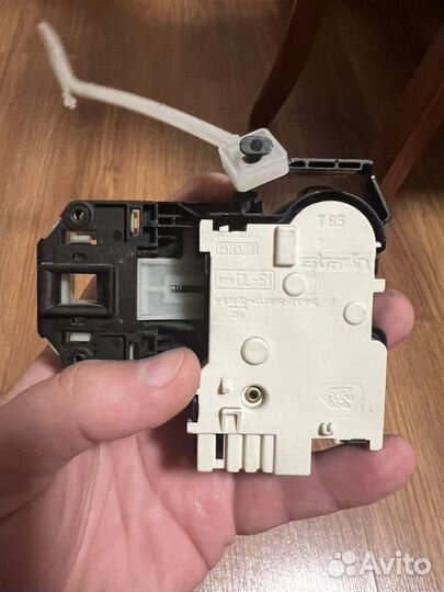 Запчасти для стиральной машинки Ariston