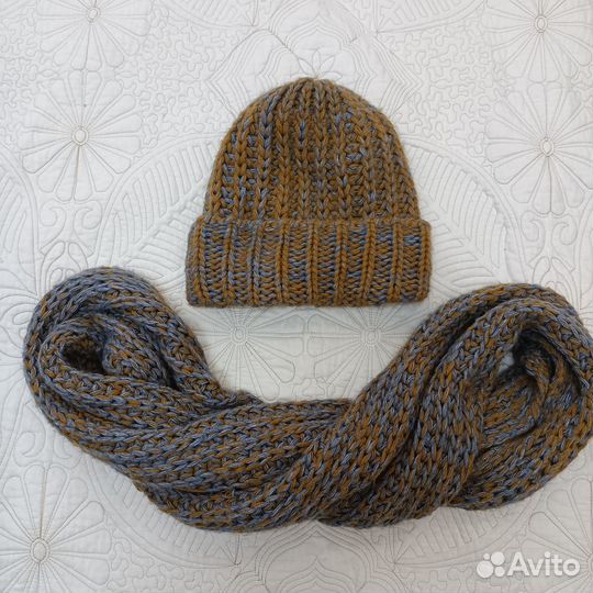 Комплект шапка и снуд женский